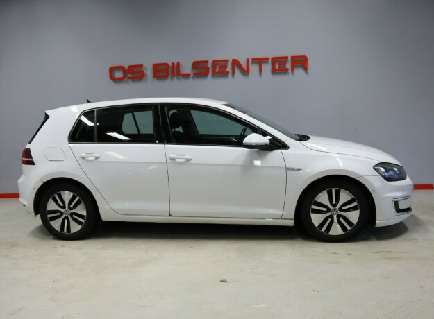 volkswagen-golf-elektrisitet-2014-big-2