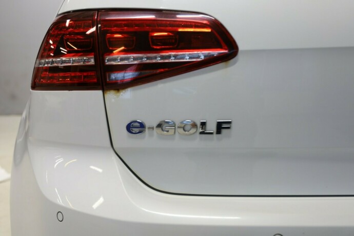 volkswagen-golf-elektrisitet-2014-big-18