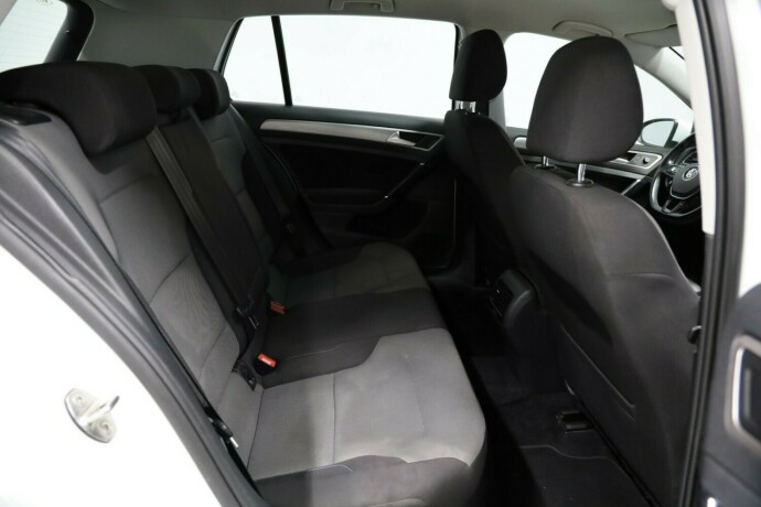 volkswagen-golf-elektrisitet-2014-big-11