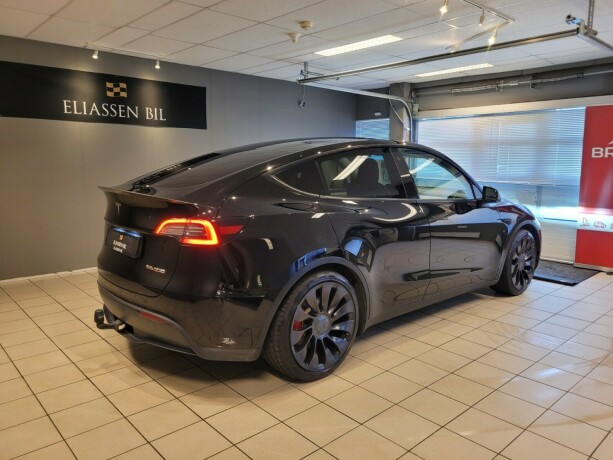 tesla-model-y-elektrisitet-2022-big-4