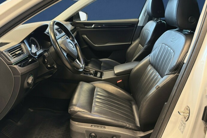 skoda-superb-diesel-2016-big-10