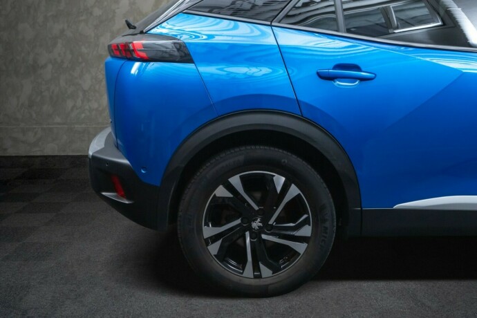 peugeot-e-2008-elektrisitet-2021-big-9