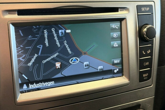 toyota-avensis-bensin-2015-big-18