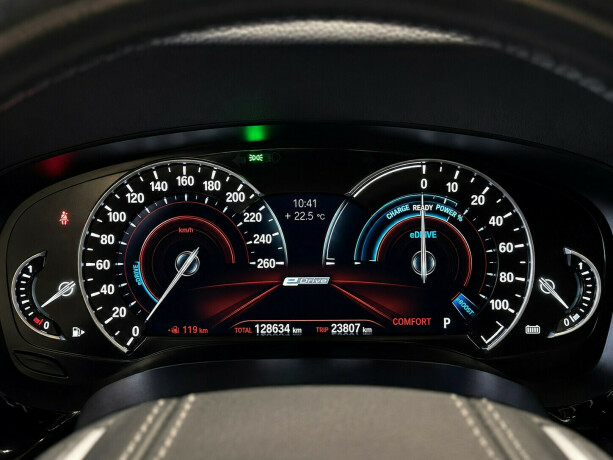 bmw-530e-elektrisitetbensin-2019-big-17