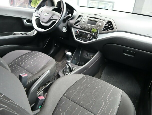kia-picanto-bensin-2017-big-9