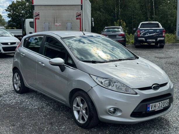 ford-fiesta-diesel-2010-big-6