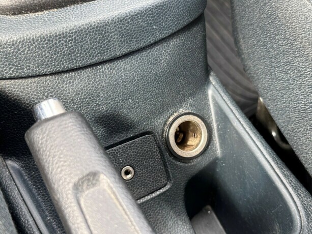 ford-fiesta-diesel-2010-big-22