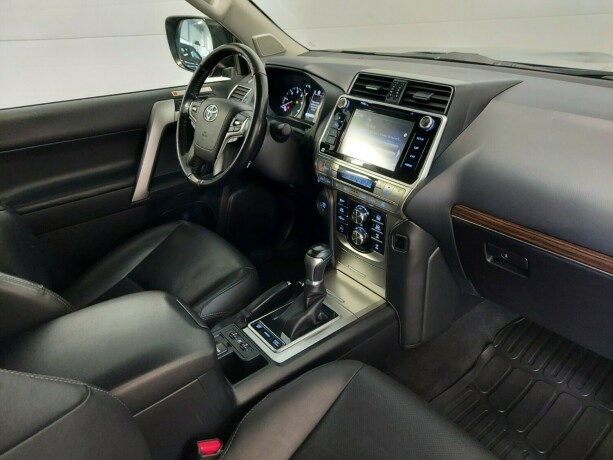 toyota-land-cruiser-diesel-2020-big-20