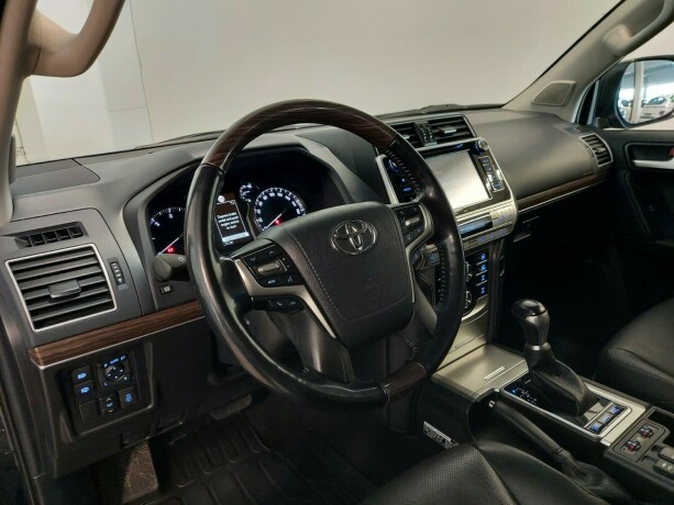 toyota-land-cruiser-diesel-2020-big-17