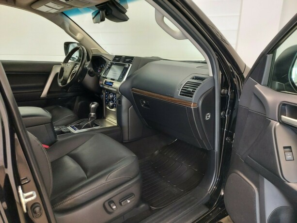 toyota-land-cruiser-diesel-2020-big-19