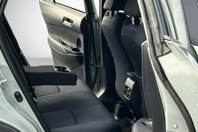 toyota-corolla-cross-elektrisitetbensin-2024-big-17