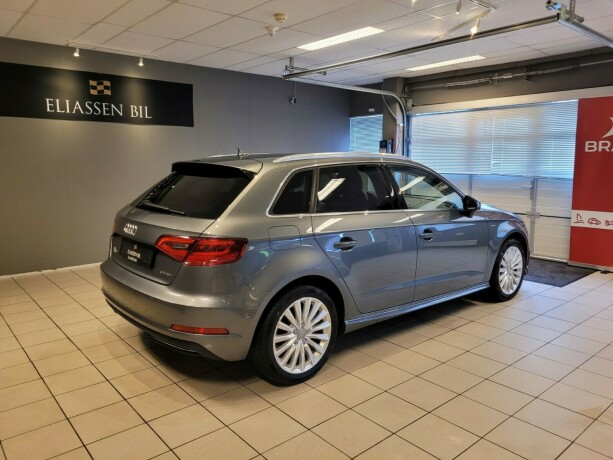 audi-a3-elektrisitetbensin-2016-big-4