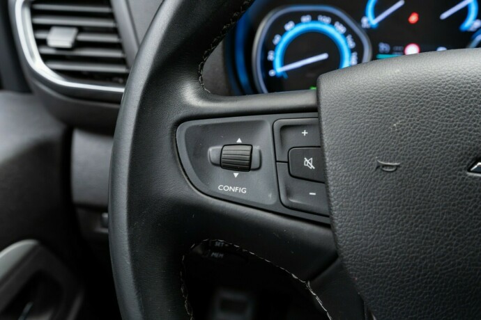 opel-vivaro-elektrisitet-2023-big-10