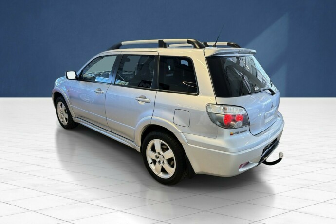 mitsubishi-outlander-bensin-2007-big-5