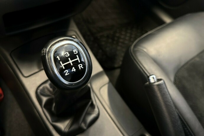 mitsubishi-outlander-bensin-2007-big-16