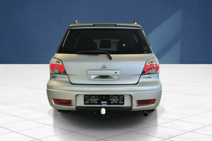 mitsubishi-outlander-bensin-2007-big-4
