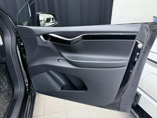 tesla-model-x-elektrisitet-2017-big-22