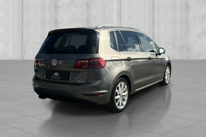 volkswagen-golf-sportsvan-bensin-2016-big-4