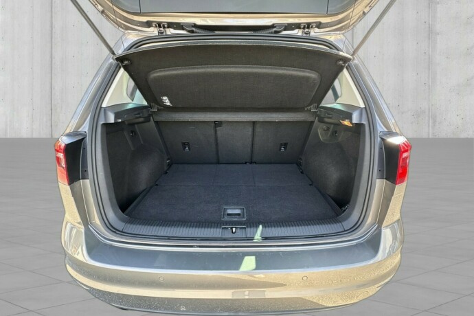 volkswagen-golf-sportsvan-bensin-2016-big-5