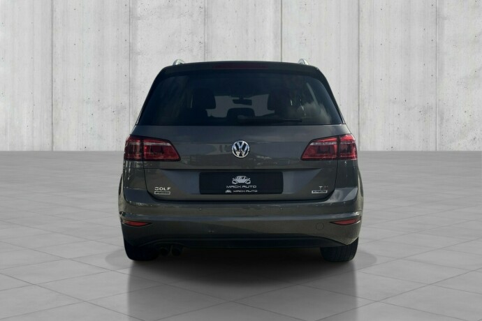 volkswagen-golf-sportsvan-bensin-2016-big-3