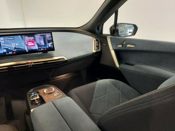 bmw-ix-elektrisitet-2022-big-33