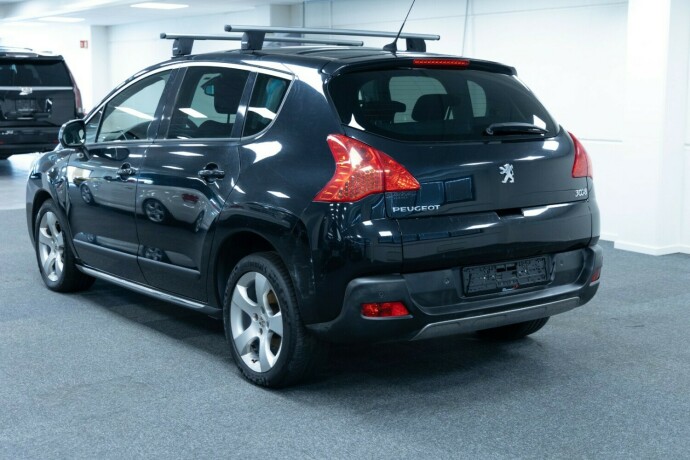 peugeot-3008-diesel-2009-big-1