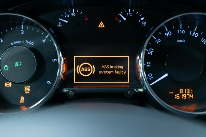 peugeot-3008-diesel-2009-big-15
