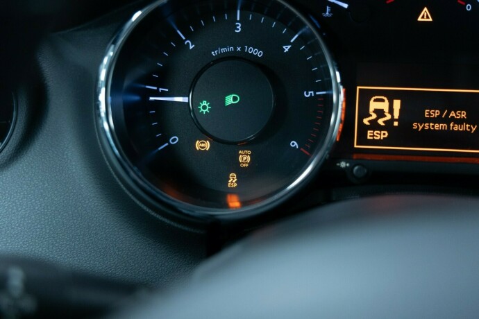 peugeot-3008-diesel-2009-big-14