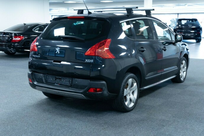 peugeot-3008-diesel-2009-big-2