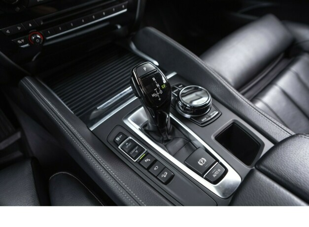 bmw-x6-diesel-2018-big-16