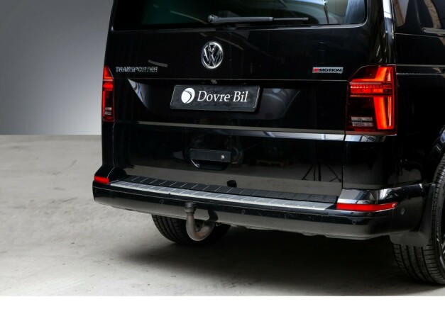 volkswagen-transporter-diesel-2021-big-6