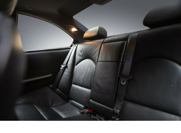 bmw-m3-bensin-2004-big-24