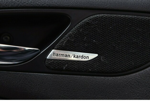 bmw-m3-bensin-2004-big-20