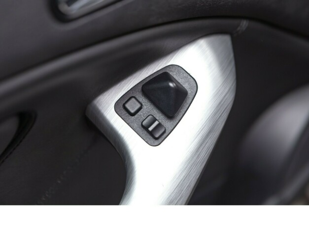 bmw-m3-bensin-2004-big-21