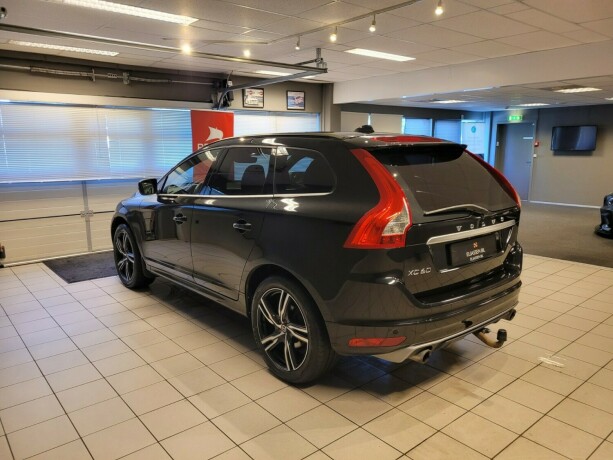 volvo-xc-60-bensin-2017-big-6