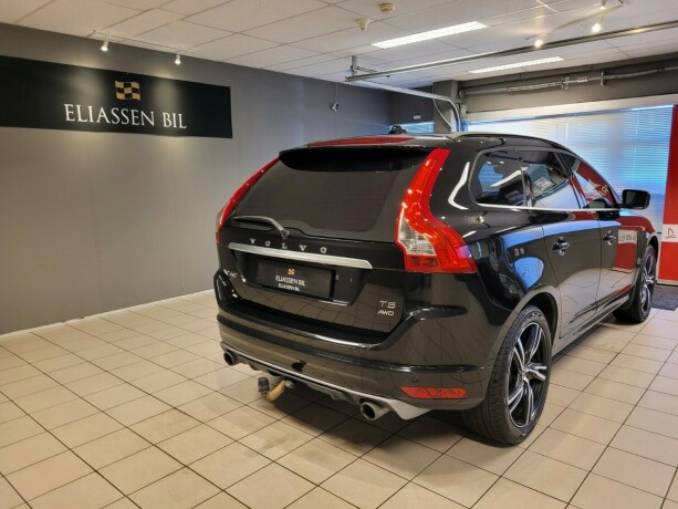 volvo-xc-60-bensin-2017-big-5