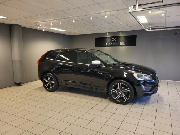 volvo-xc-60-bensin-2017-big-2