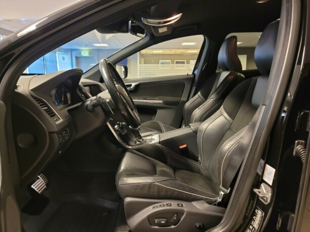 volvo-xc-60-bensin-2017-big-18
