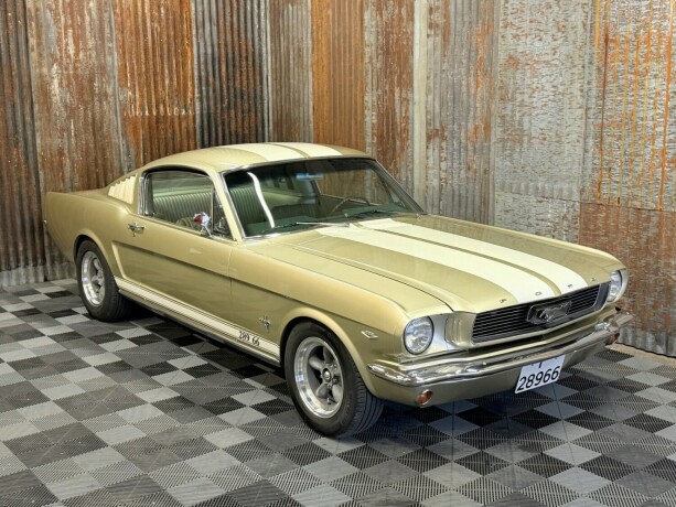 ford-mustang-bensin-1966-big-1