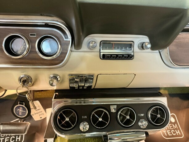 ford-mustang-bensin-1966-big-23