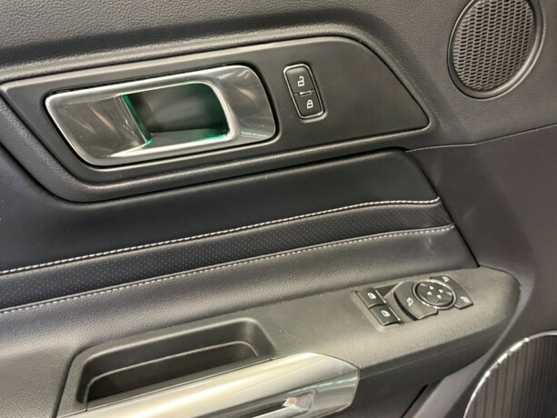 ford-mustang-bensin-2019-big-19