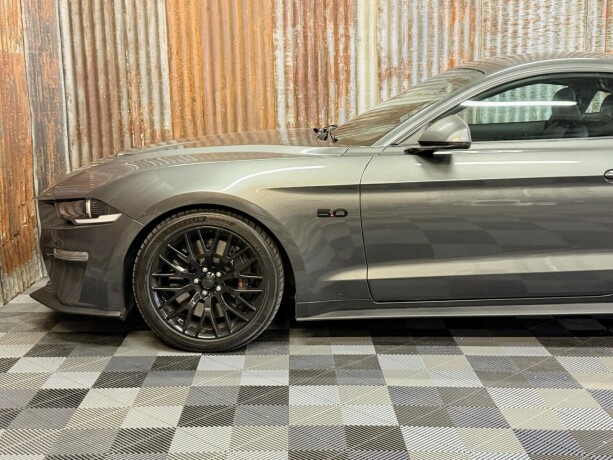 ford-mustang-bensin-2019-big-11