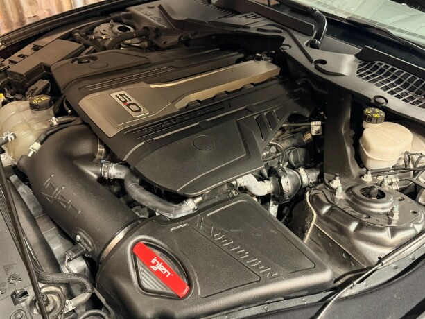 ford-mustang-bensin-2019-big-38