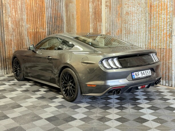 ford-mustang-bensin-2019-big-8