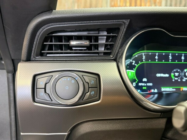ford-mustang-bensin-2019-big-24