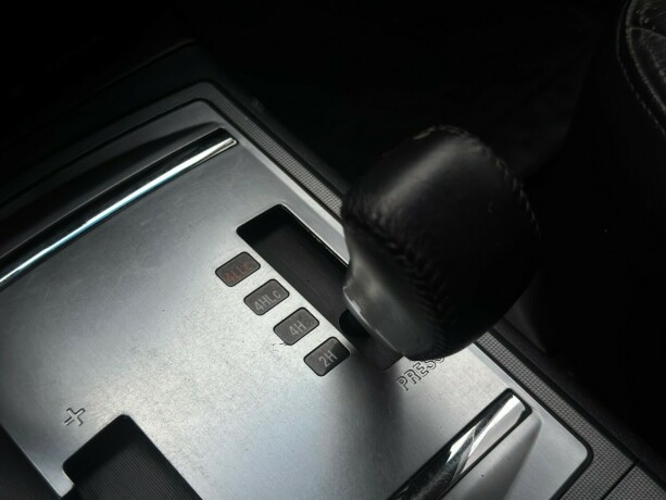 mitsubishi-pajero-diesel-2008-big-16