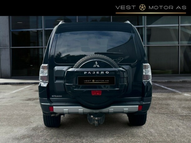 mitsubishi-pajero-diesel-2008-big-5