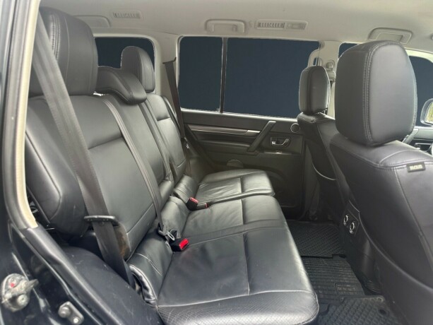 mitsubishi-pajero-diesel-2008-big-13
