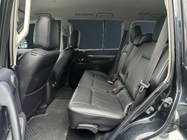 mitsubishi-pajero-diesel-2008-big-11