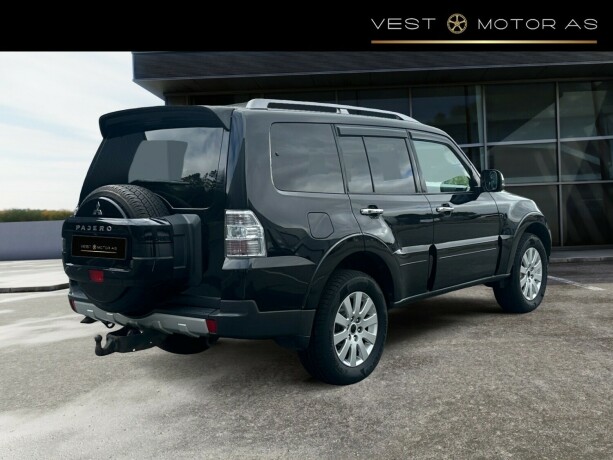 mitsubishi-pajero-diesel-2008-big-6